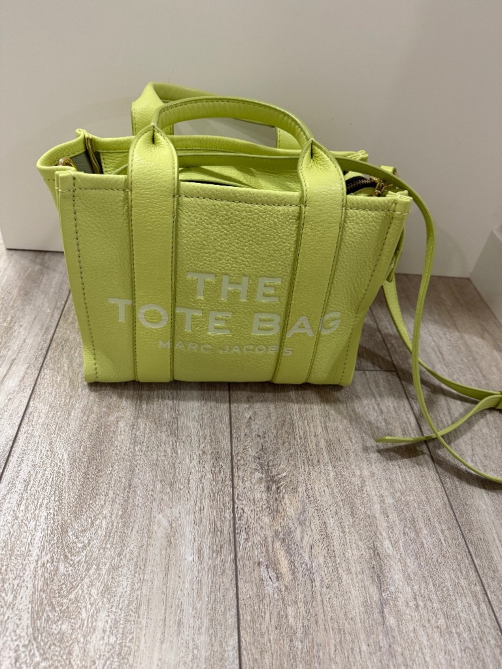 Marc Jacobs The Small Tote Bag